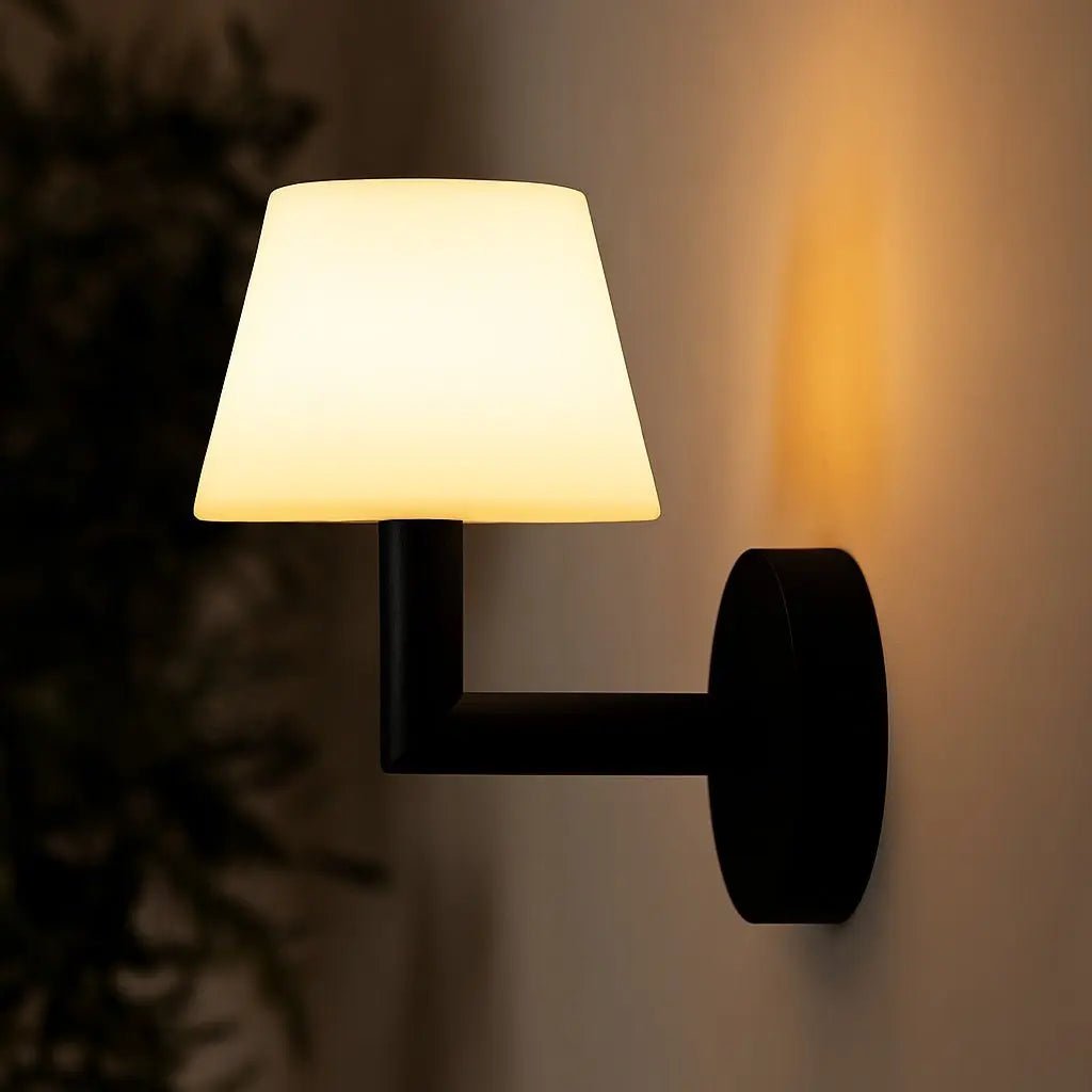 Ted zwarte houten oplaadbare wandlamp - Image 2