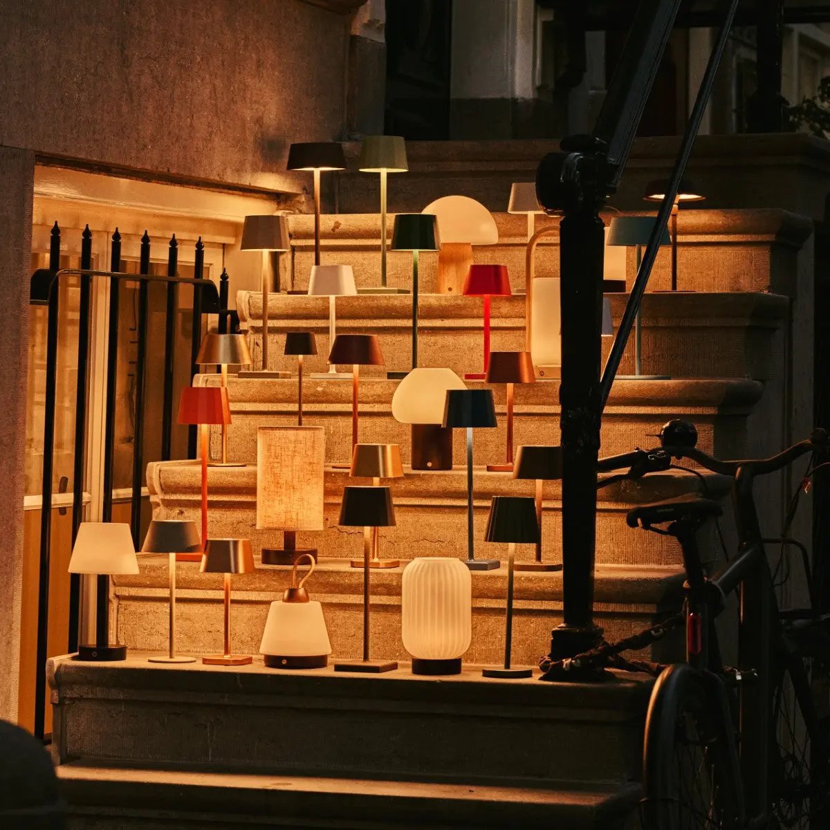 Ted zwarte houten oplaadbare wandlamp - Image 11